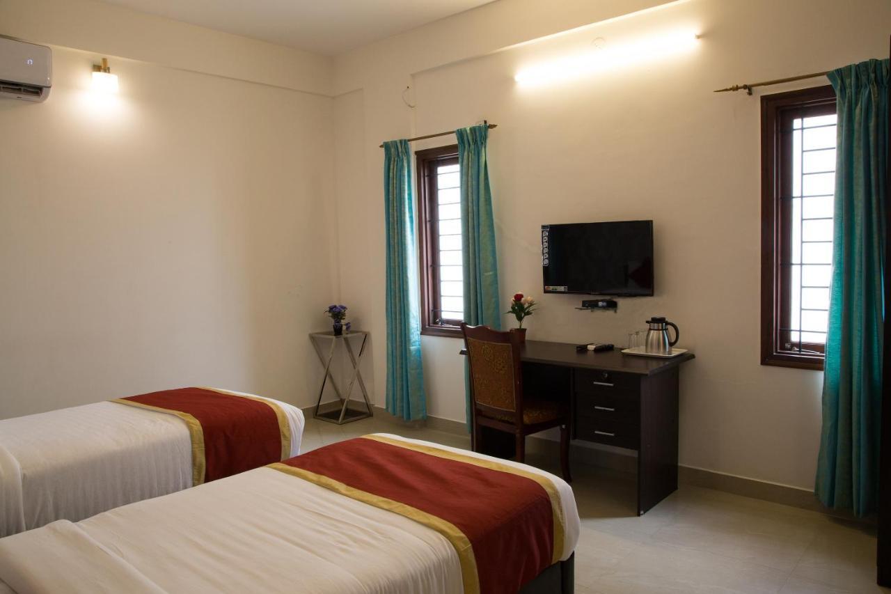 Oyo 8737 King Suites Bangalore Extérieur photo